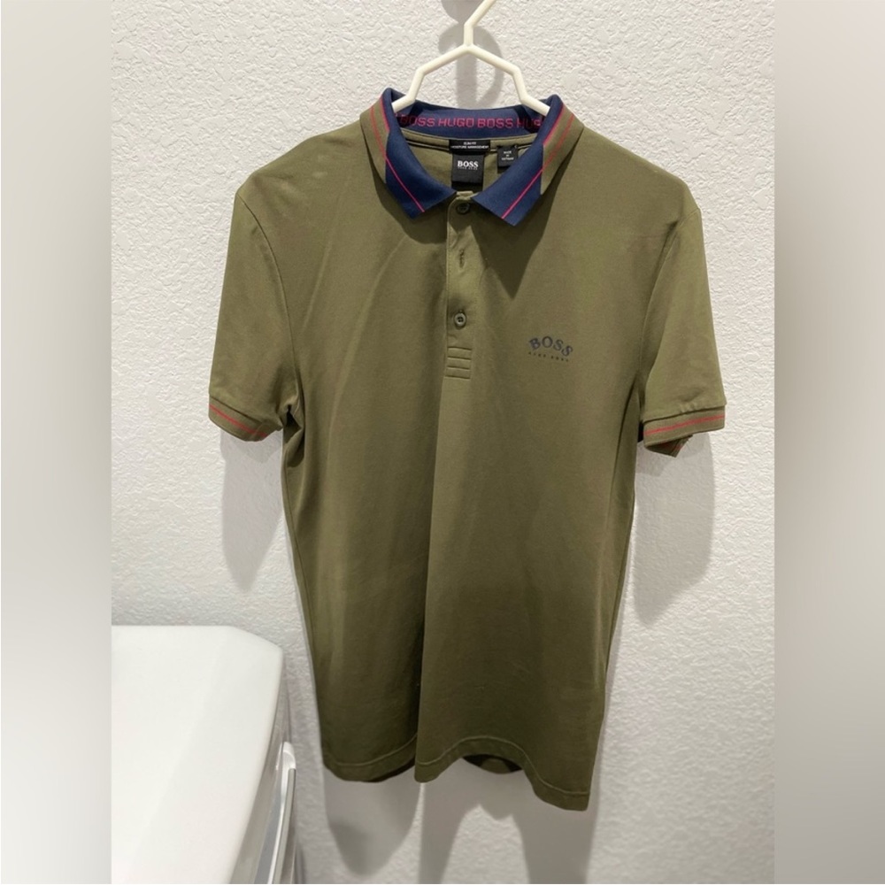 NWOT’s Hugo Boss Slim Fit Moisture Management Polo Shirt Men’s Size Large